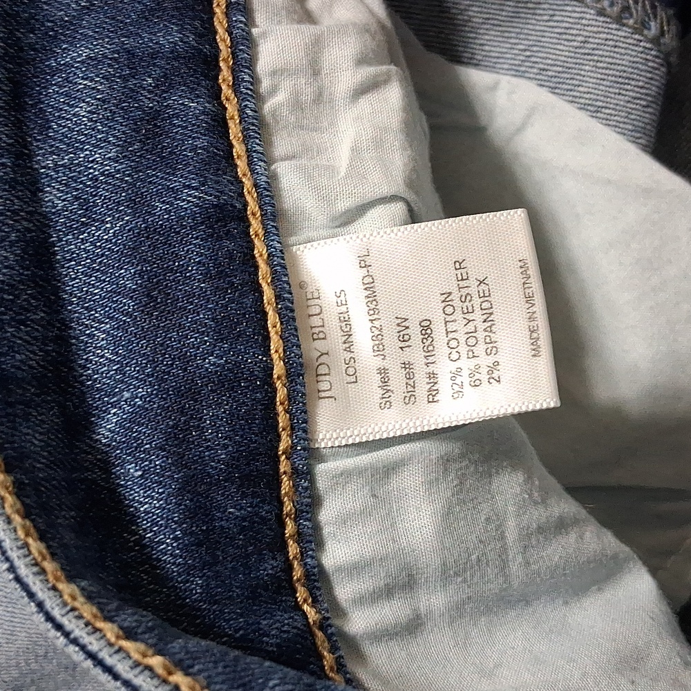 JUDY BLUE Jeans Women 16W BLUE BOYFRIEND FIT CUFFED CUFF Distresseed Preowned - Picture 7 of 8